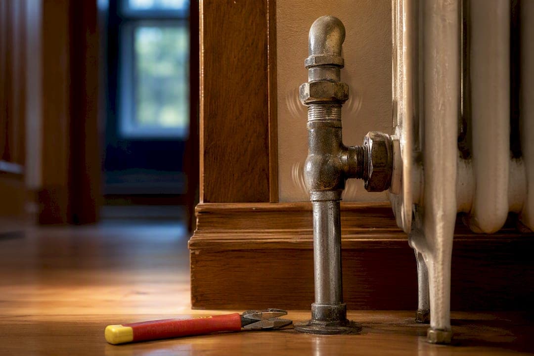 Stop Radiator Banging: Homeowner DIY Checks and 1–2 Hour Pro Visits