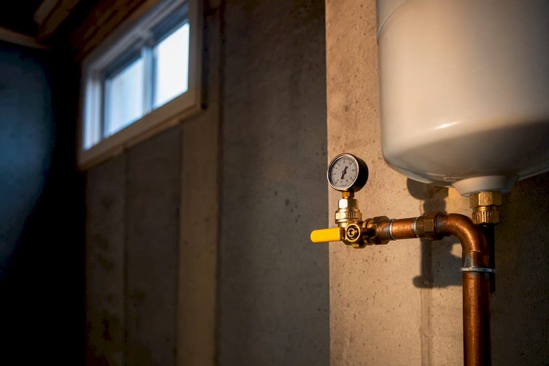 5 Min Check Tells Homeowners If They Need a Water Heater Expansion Tank